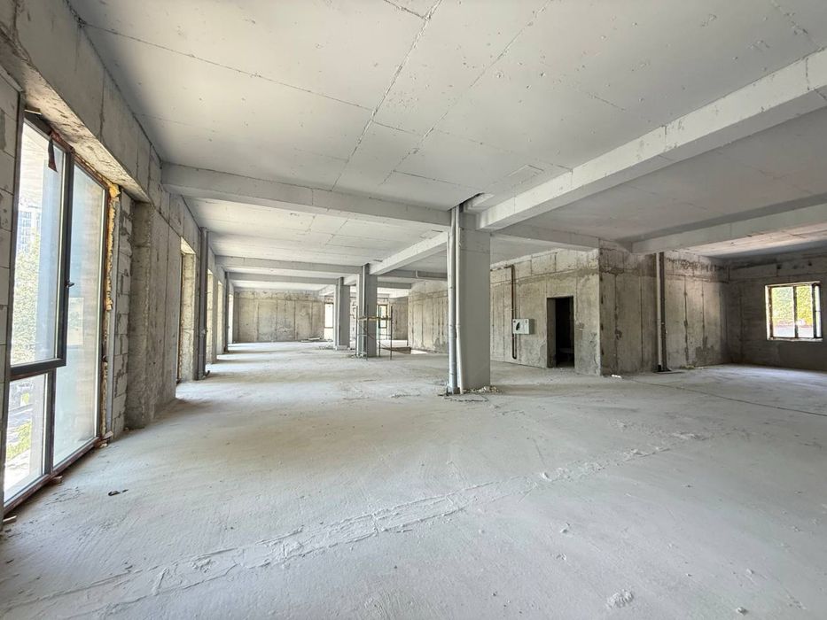 Яккасарай | Братские - Продается нежилое помещение вдоль дороги 450м2