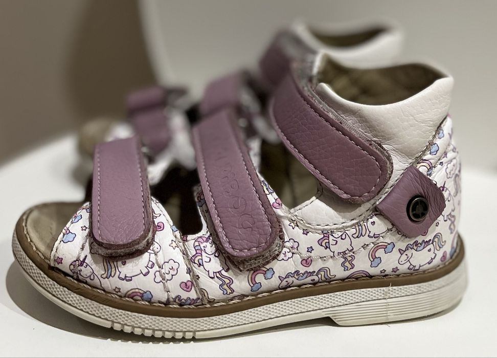 Продам  сандали отропедические