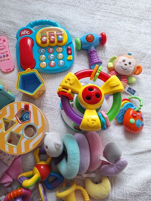 Голям комплект бебешки играчки – дрънкалки, музикални, над 20 бр.