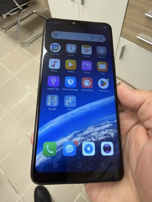 Oppo F7 4/64gb - отличен