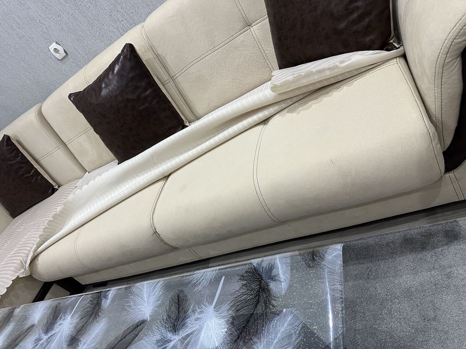 Разтегателен Ъглов диван