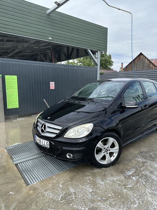 MERCEDES-BENZ B-Class