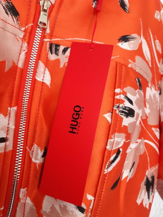 Hugo Boss нова рокля S/M