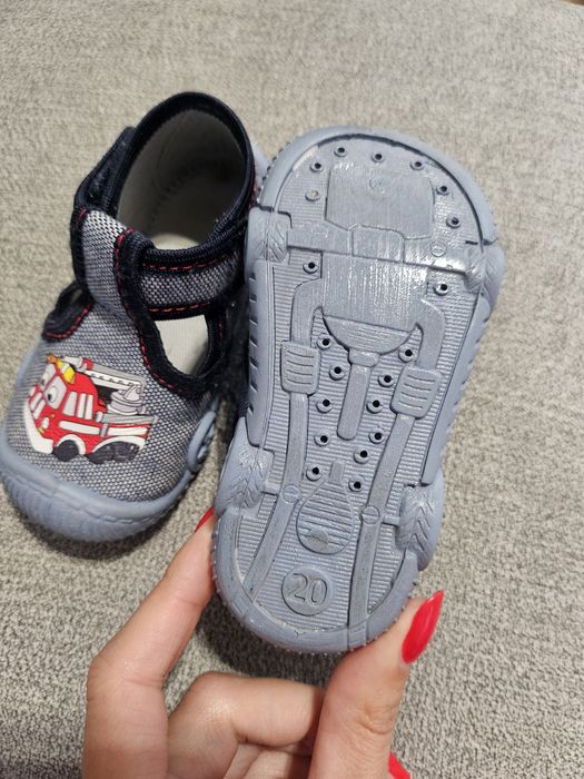 Детски пантофи Колев и Колев