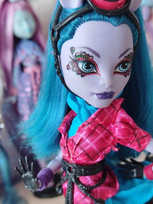Куклы Монстер хай