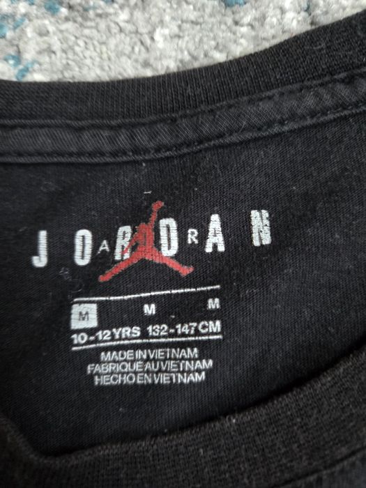 Vând tricou jordan