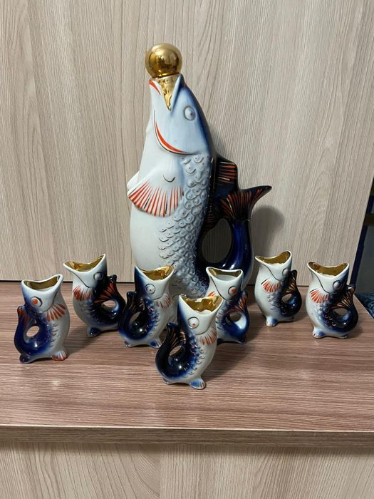 Продам коллекционный сервис рыбок