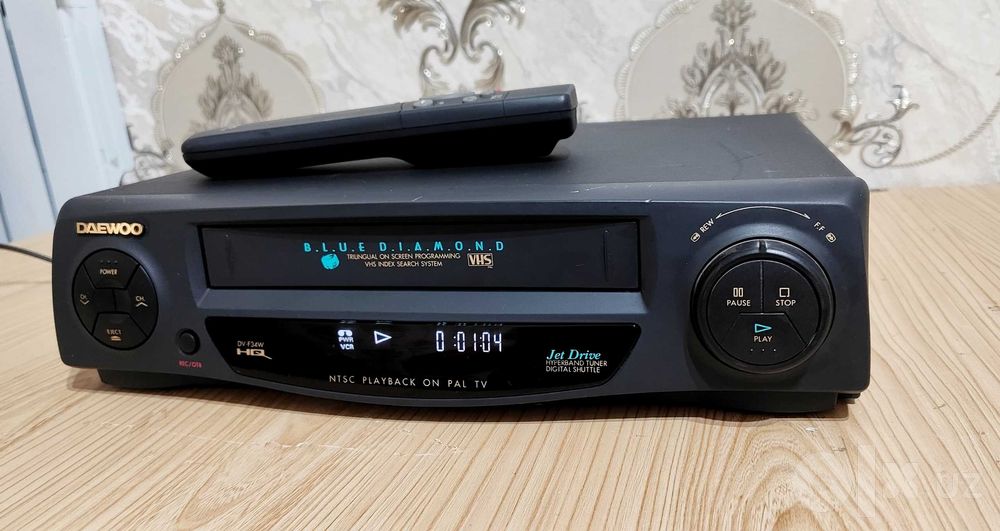 Видеомагнитафон Daewoo DV-F34W