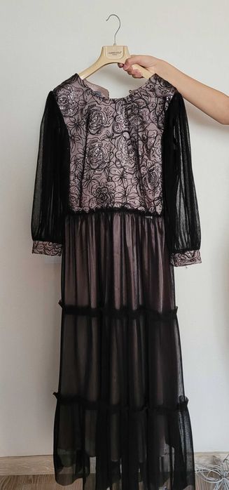 Продам красивые платья