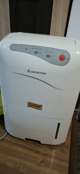 Dezumidificator Ariston