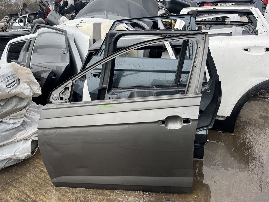 Предна лява и дясна врата VW Polo 2G 2023г