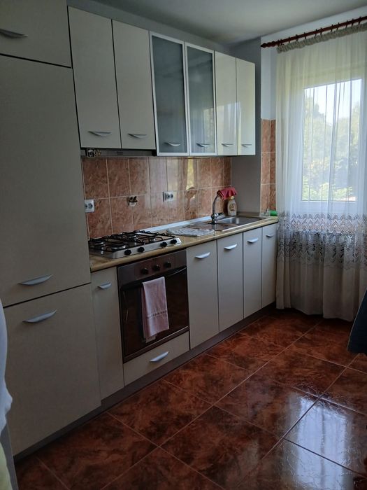 Apartament în vânzare, zona aviatorilor etaju 2
