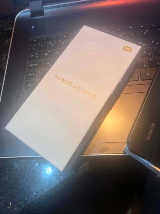 продавам смартфон  HONOR 600 SMART