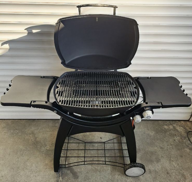Газово барбекю WEBER