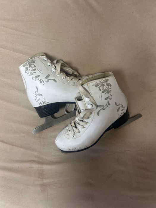 Коньки для фигурного катания