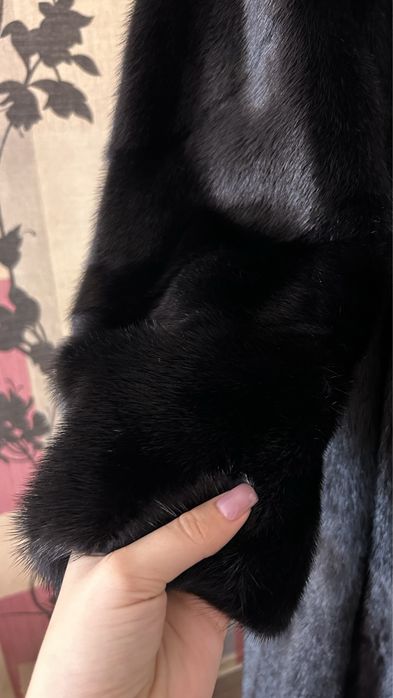 Продам норковую шубу