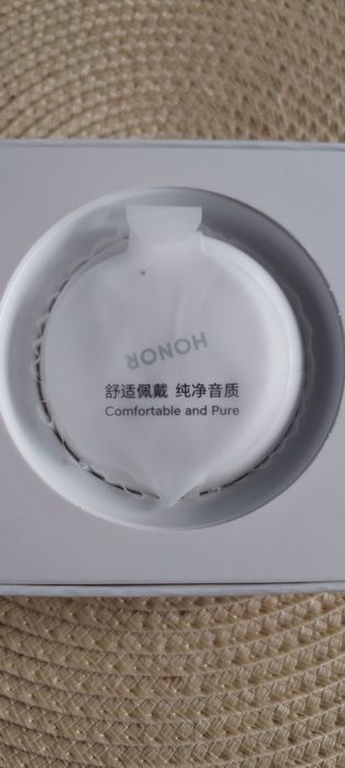 Слушалки с блутут HONOR