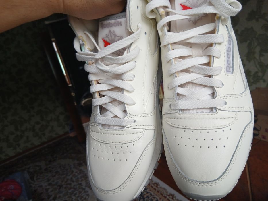 Кроссовки бренд рибок