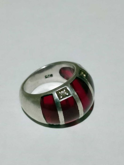 Перстень серебряный