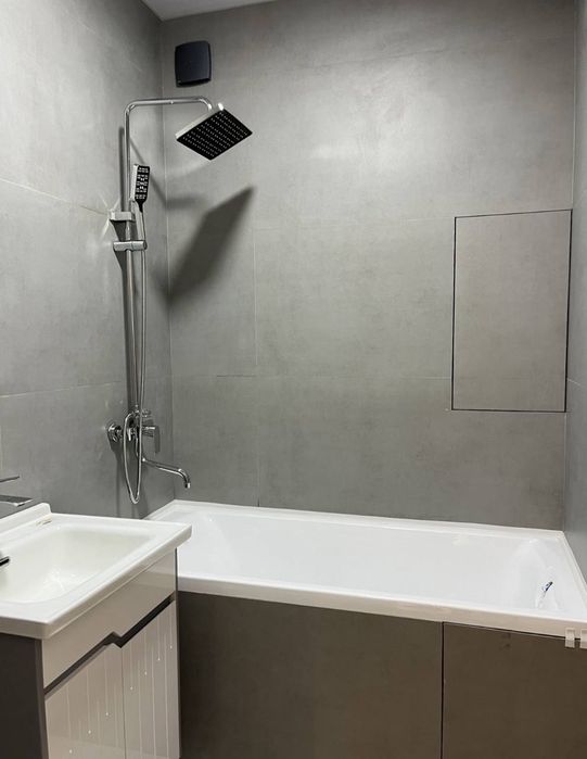 Кунаева продаётся 3/5/9 Гостиница Россия 75кв.м