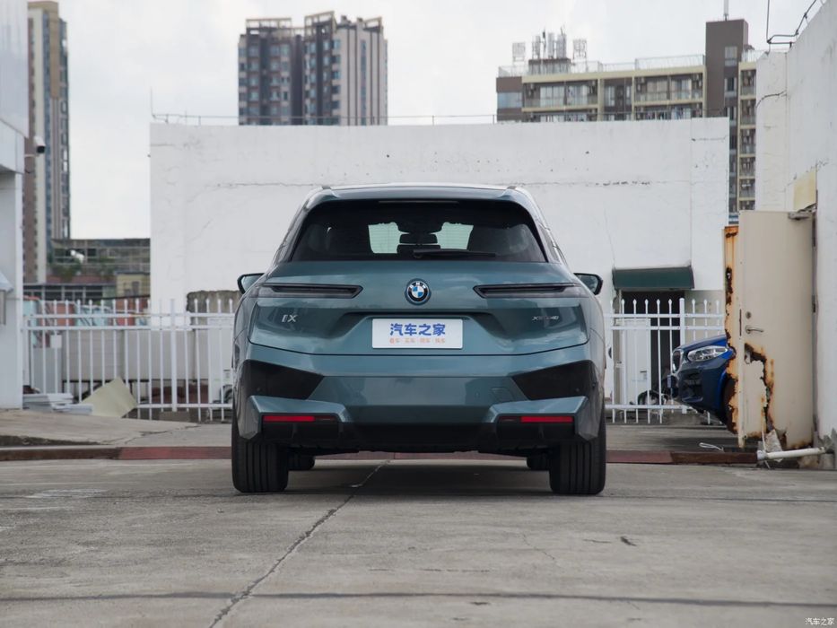 BMW IX xDrive 40 под закза от Terra Auto