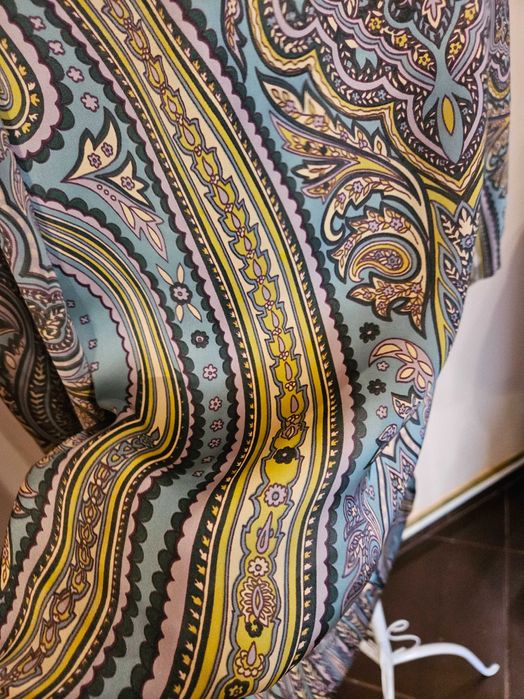 Rochie scurta satinata eleganta