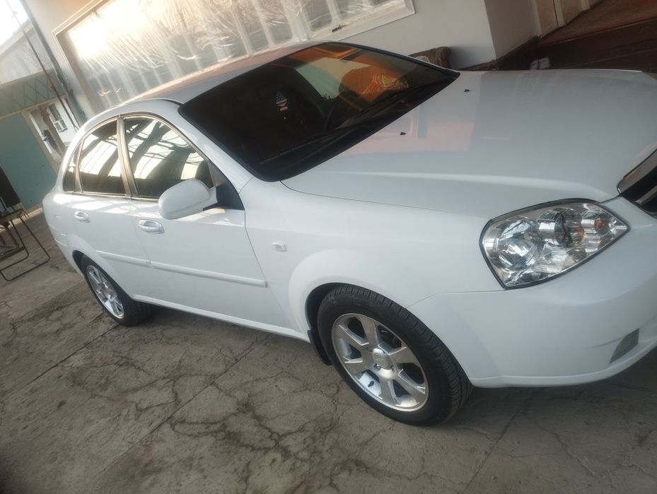 Продаётся ЛАСЕТТИ 18