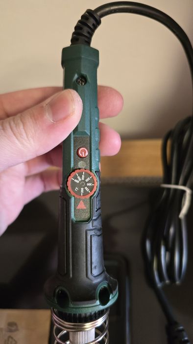 Letcon nou pentru lipit