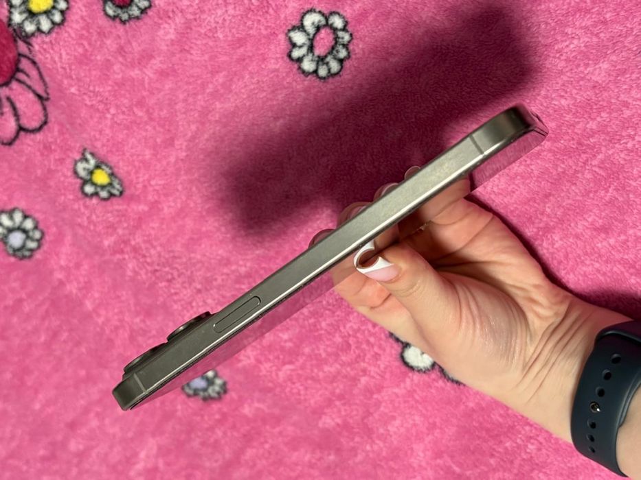 Продам Айфон 15 про макс 256гб