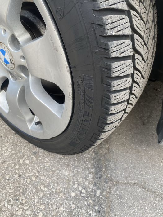 BMW E90 325d  Седан