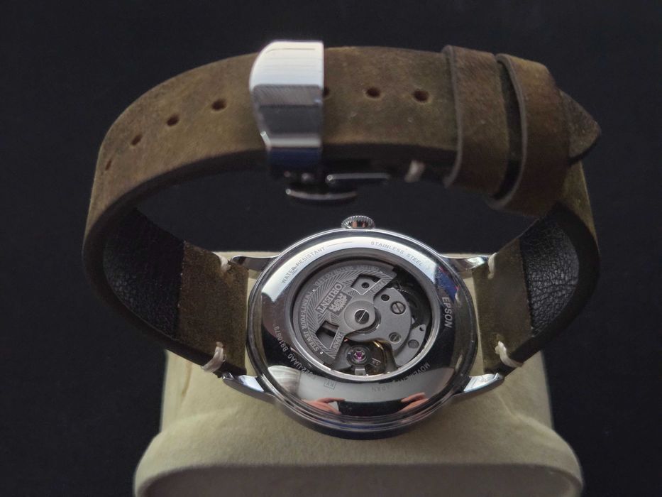 Продавам автоматичен часовник Orient Bambino RA-AP0003S