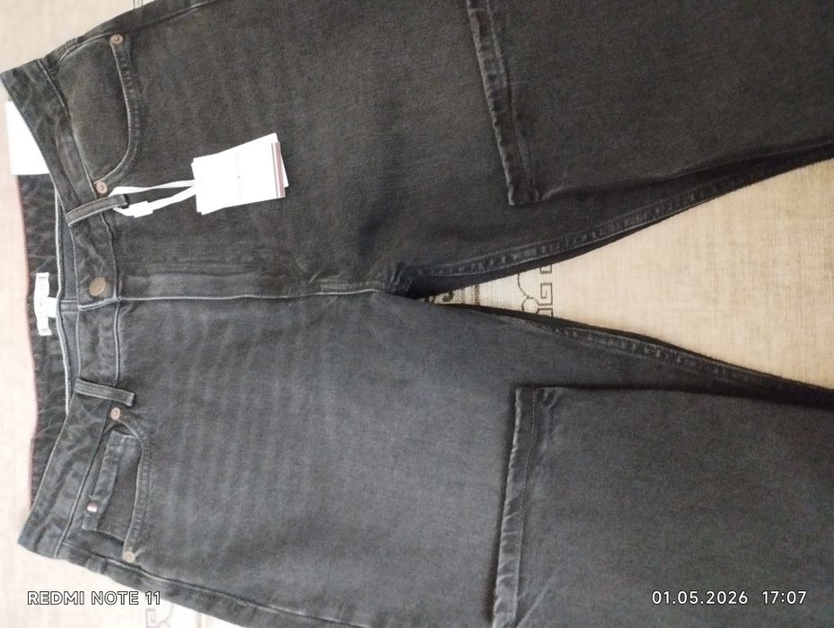 Мужские джинсы черного цвета размер 34/30 TOMMY HILFIGER