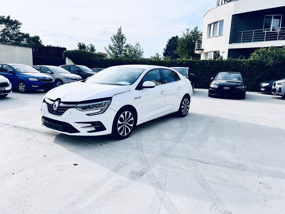 RENAULT Megane 2022
