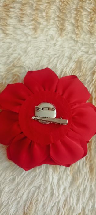 Роза брошь заколка