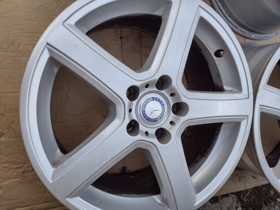 Перфектни Dezent 17-5x112 et50  8.5j Mercedes
