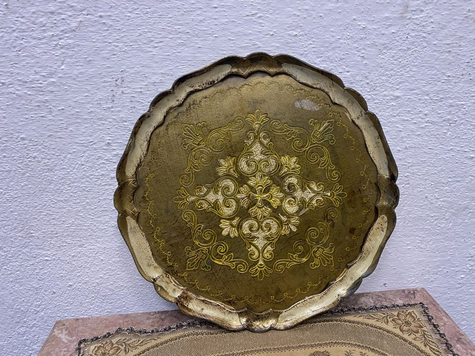 Стар италиански поднос с позлата