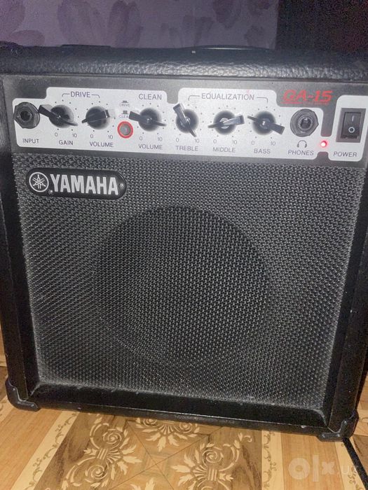 Комбоуселитель для электрогитар Yamaha GA-15