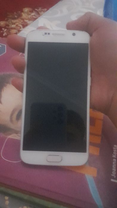 Samsung. S 6 sotiladi