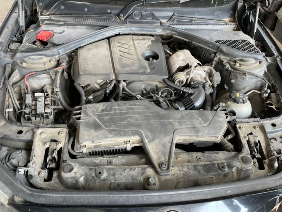bmw seria 116i F21 F20 euro 6 motor n13 interior sport plafon negru model in 2 uși aripa radiatoare tragar trager compresor ac clima grup diferenția
