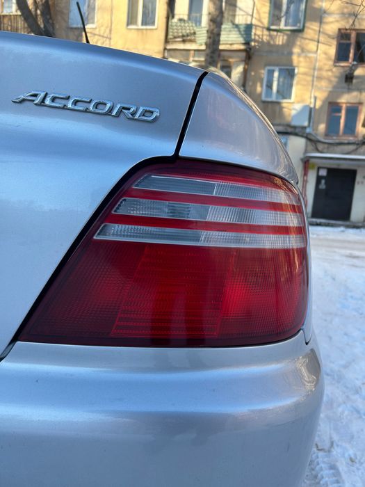 Honda accord VI 6 2001