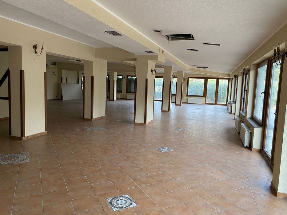 Spatiu comecial 600 mp fost reataurant