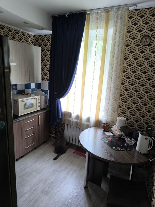 Продам 2-х комнатную квартиру  район Дкм.