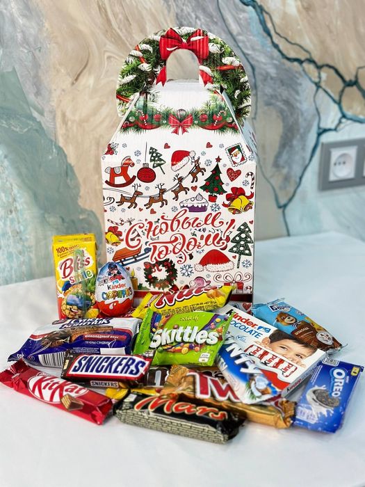 Новогодний подарочный набор для детей и взрослых