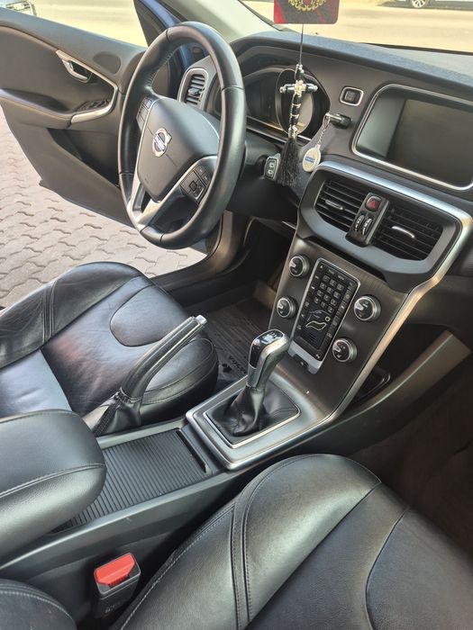 Vând Volvo V40 !