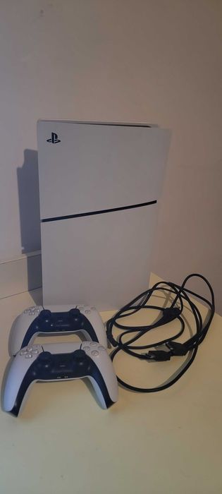 PS5 Slim Digital Edition + 2 consola