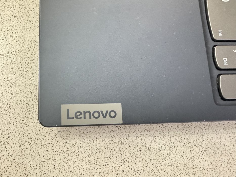 Ноутбук Lenovo (Ryzen + Radeon)
