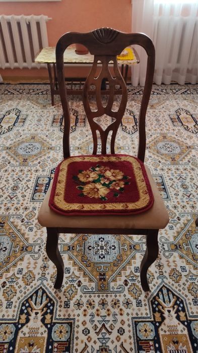 Продам стол со стульями