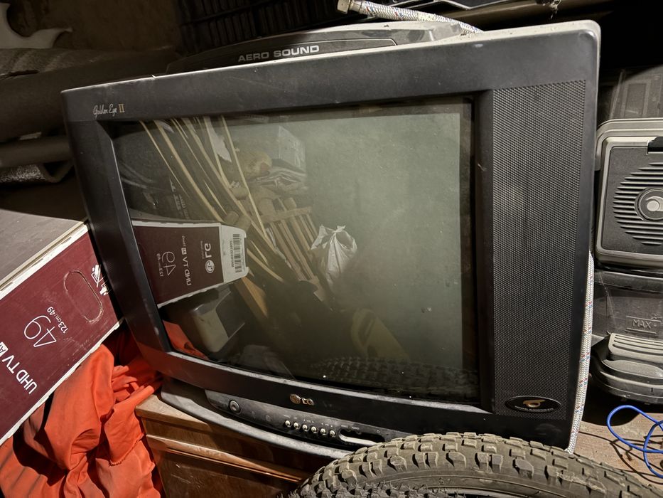 Телевизор с кинескопом