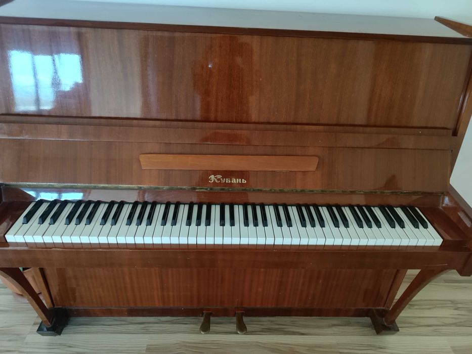 Пианино сатылады