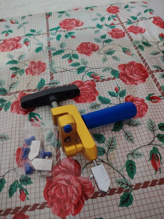 Ручной резак для плитки и стекло